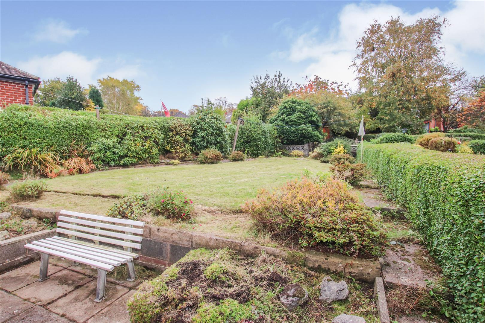 ENCLOSED REAR GARDEN